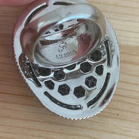 Joan Boyce Crystal Oval Statement Fashion Ring - Picture 6 of 10